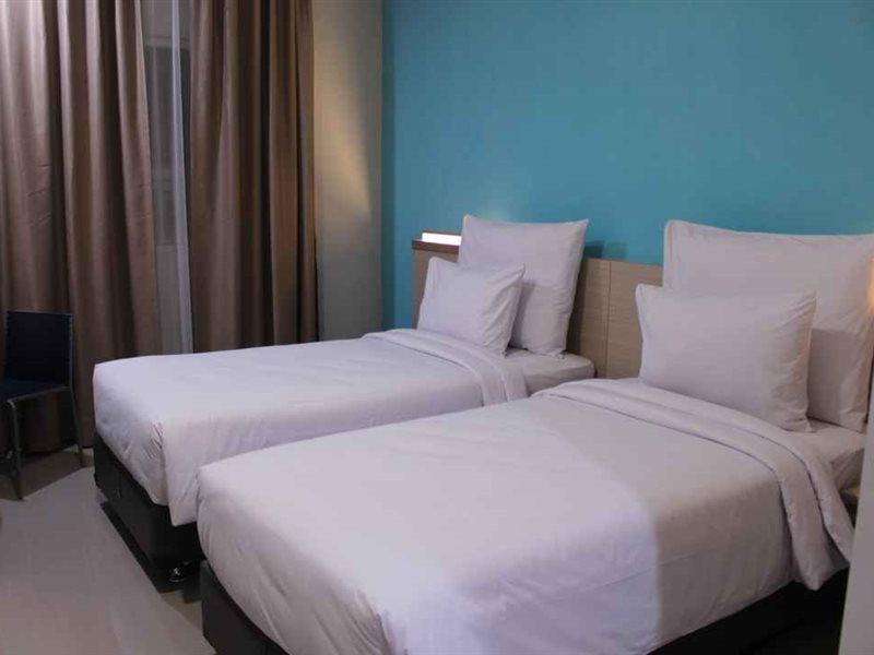 Hotel Mutiara Mitra Reddoorz Padang Sidempuan Екстер'єр фото