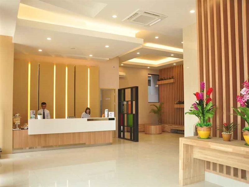Hotel Mutiara Mitra Reddoorz Padang Sidempuan Екстер'єр фото
